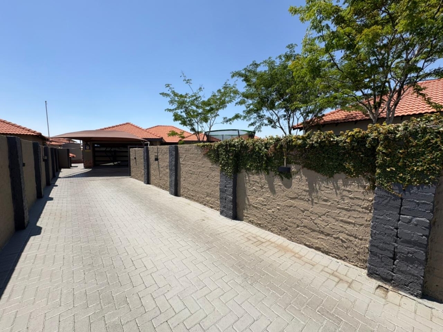 3 Bedroom Property for Sale in Waterkloof A H North West